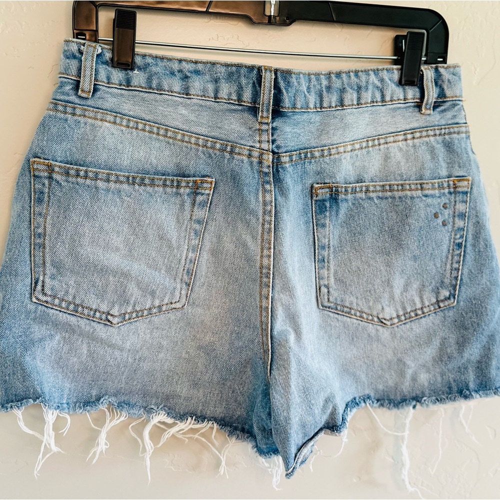 NEW Jean Shorts High Rise Distressed ASOS by Denim pimkie LIGHT WASH SZ 6 - Picture 3 of 16